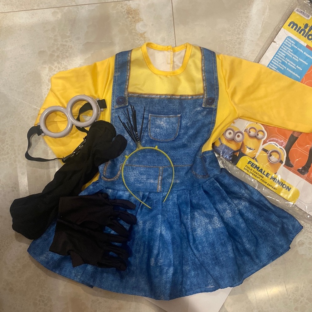 Child minion costume